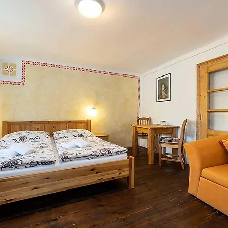 V Suchu Guest house *